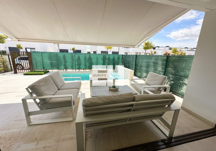 Segunda mano - villa - Santa Rosalia Resort - Inland
