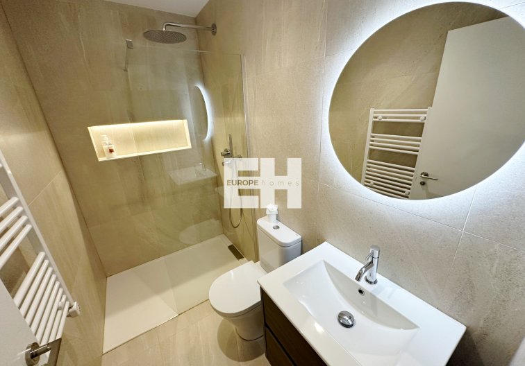 Segunda mano - villa - Santa Rosalia Resort - Inland