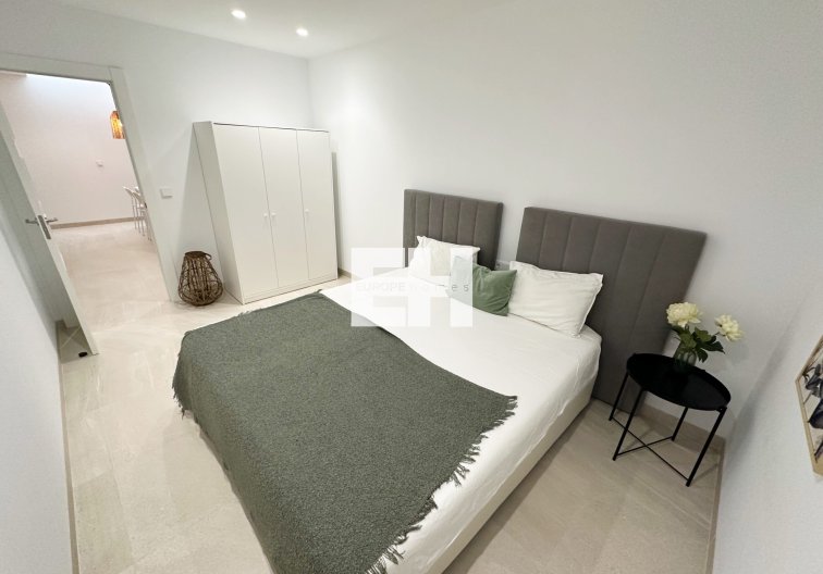 Segunda mano - villa - Santa Rosalia Resort - Inland