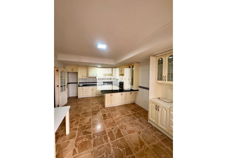 Wiederverkauf - Wohnung - Torrevieja - Centro