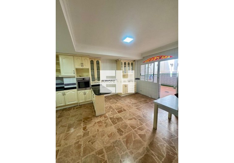 Wiederverkauf - Wohnung - Torrevieja - Centro