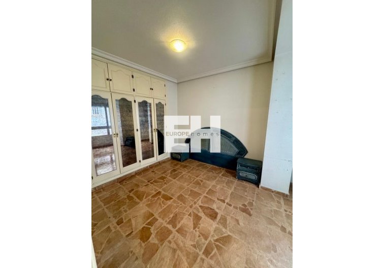 Wiederverkauf - Wohnung - Torrevieja - Centro