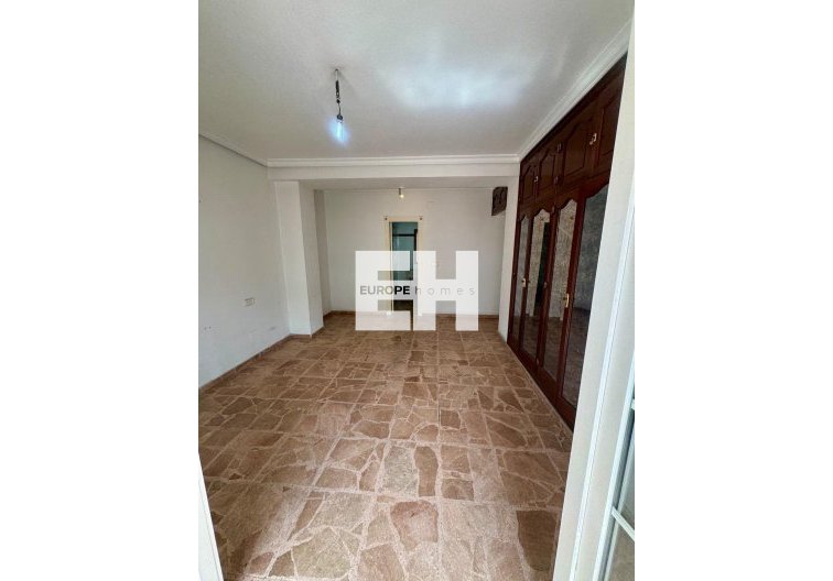 Wiederverkauf - Wohnung - Torrevieja - Centro