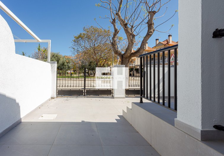 Revente - villa - Pilar de la Horadada - Costa Blanca