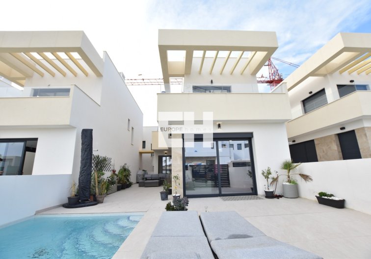 Wiederverkauf - villa - Los Montesinos - Costa Blanca