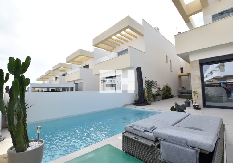 Wiederverkauf - villa - Los Montesinos - Costa Blanca