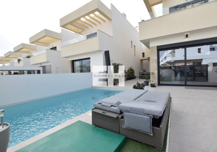 Wiederverkauf - villa - Los Montesinos - Costa Blanca
