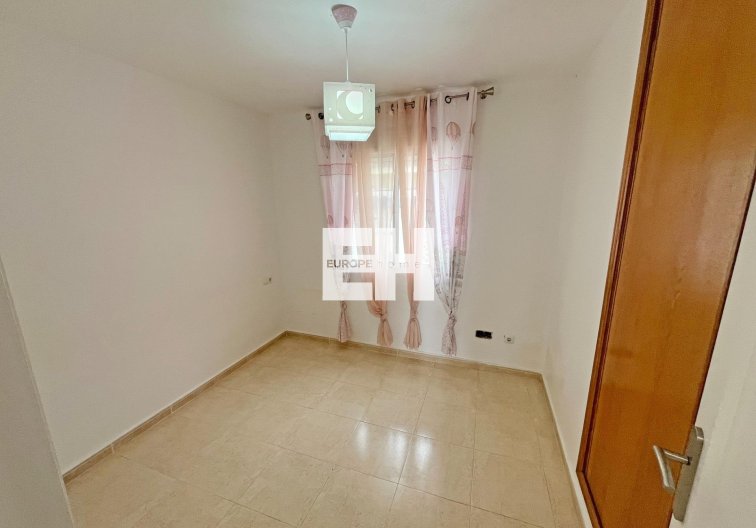 Herverkoop - Duplex - San Miguel de Salinas - Las Filipinas