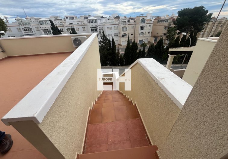 Herverkoop - Duplex - San Miguel de Salinas - Las Filipinas