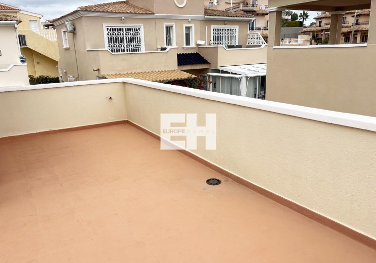 Herverkoop - Duplex - San Miguel de Salinas - Las Filipinas