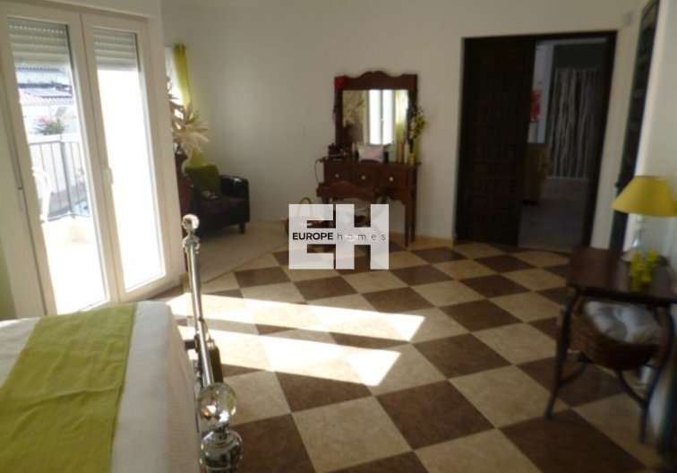 Wiederverkauf - villa - Villamartin - Costa Blanca
