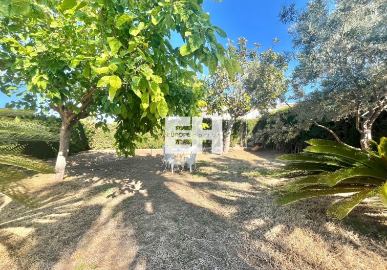 Resale - villa - Torrevieja - Los Balcones - Los Altos Del Edén