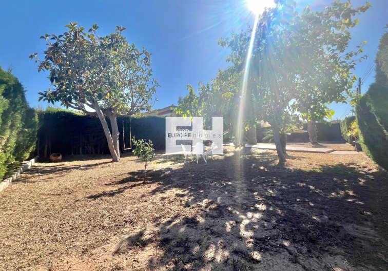 Resale - villa - Torrevieja - Los Balcones - Los Altos Del Edén