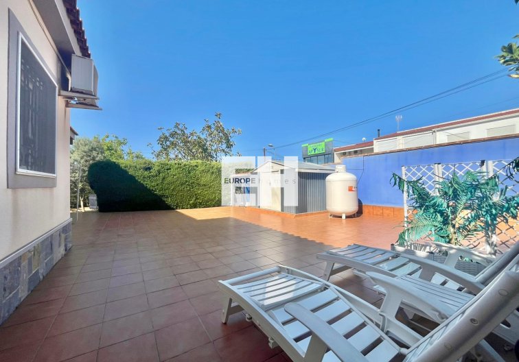 Resale - villa - Torrevieja - Los Balcones - Los Altos Del Edén
