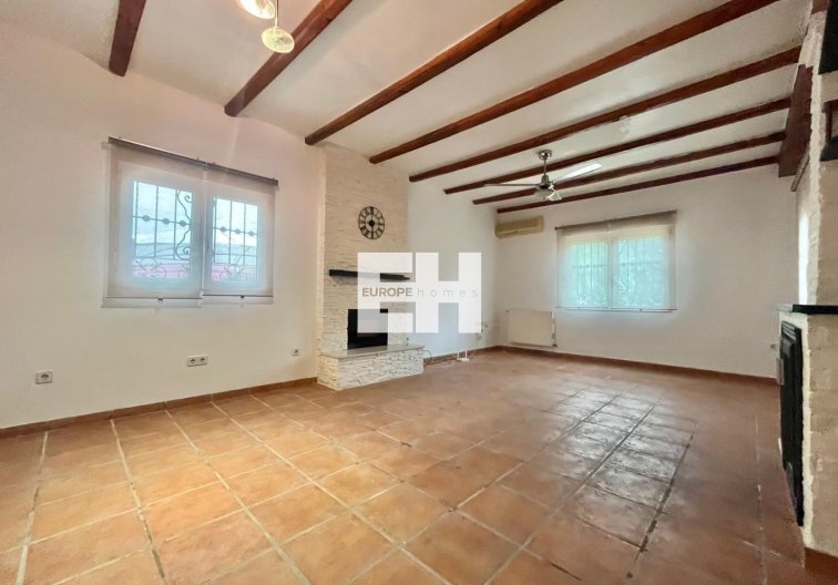 Resale - villa - Torrevieja - Los Balcones - Los Altos Del Edén
