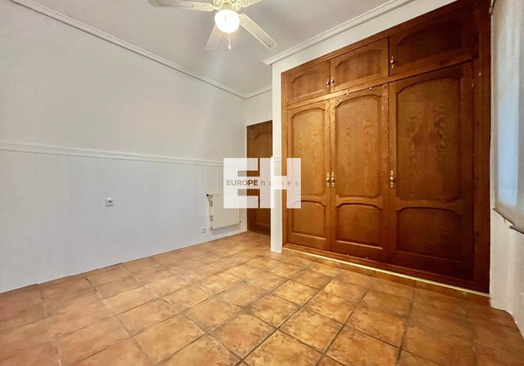 Resale - villa - Torrevieja - Los Balcones - Los Altos Del Edén