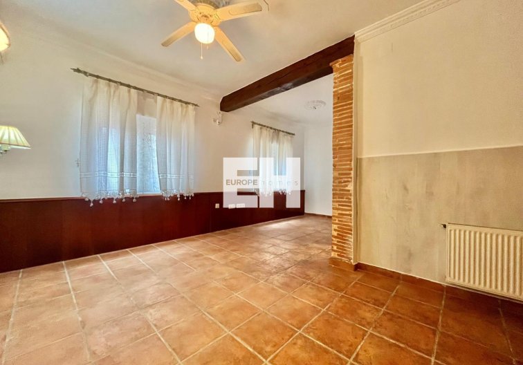 Resale - villa - Torrevieja - Los Balcones - Los Altos Del Edén