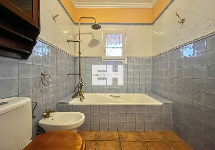 Resale - villa - Torrevieja - Los Balcones - Los Altos Del Edén