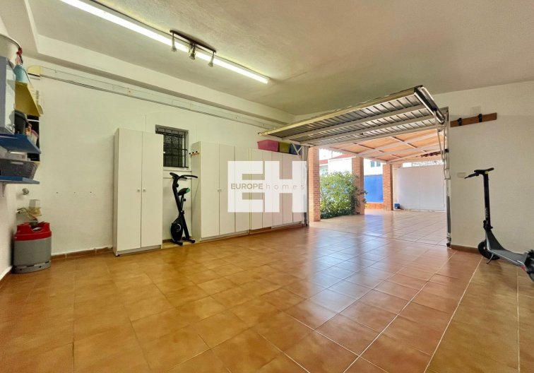 Resale - villa - Torrevieja - Los Balcones - Los Altos Del Edén