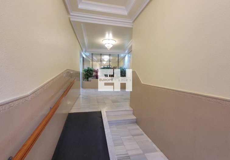 Wiederverkauf - Wohnung - Torrevieja - Playa del Cura
