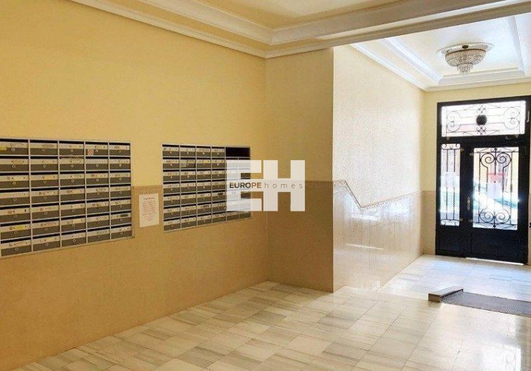 Wiederverkauf - Wohnung - Torrevieja - Playa del Cura
