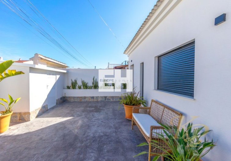 Herverkoop - villa - Torrevieja - Costa Blanca