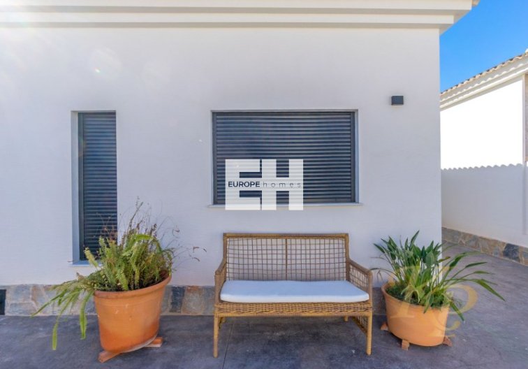 Herverkoop - villa - Torrevieja - Costa Blanca