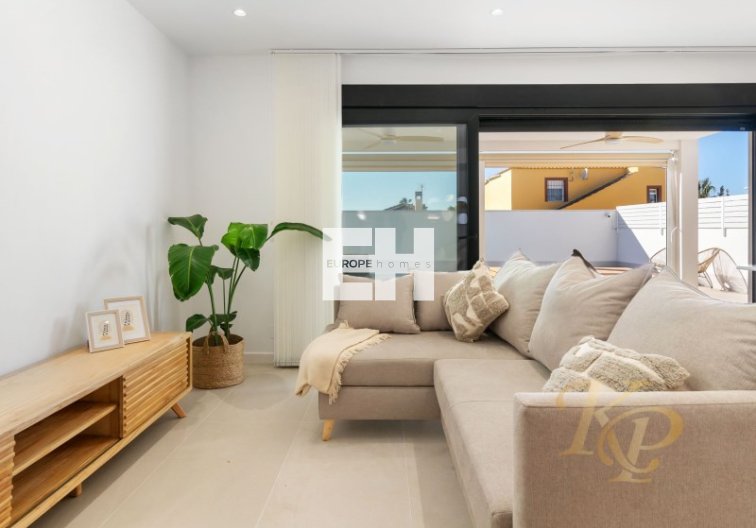 Herverkoop - villa - Torrevieja - Costa Blanca