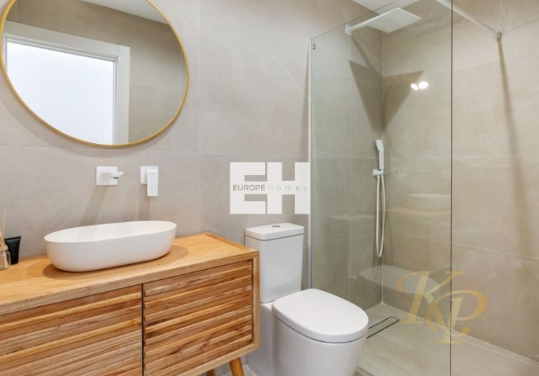 Herverkoop - villa - Torrevieja - Costa Blanca