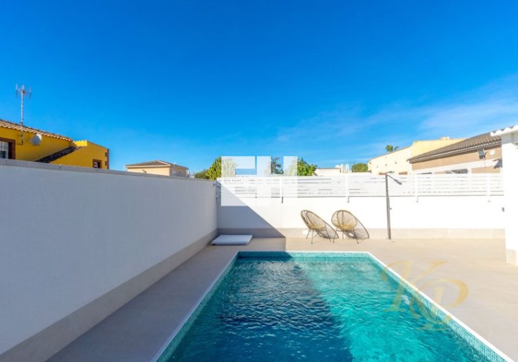 Herverkoop - villa - Torrevieja - Costa Blanca