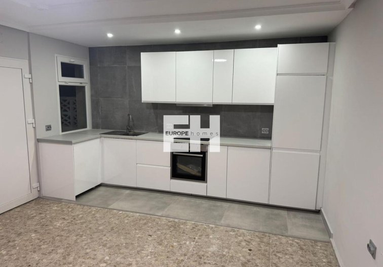 Wiederverkauf - Wohnung - La Mata
