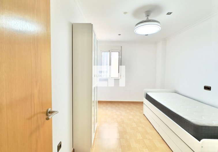Segunda mano - Apartamento  - Torrevieja - Centro