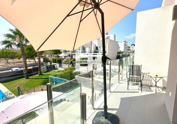 Wiederverkauf - town house - Torrevieja - Aguas Nuevas