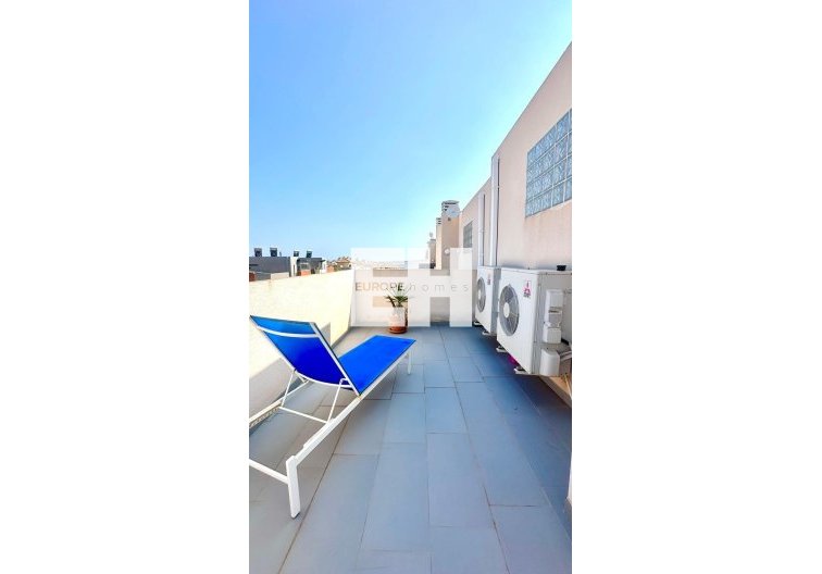 Wiederverkauf - town house - Torrevieja - Aguas Nuevas