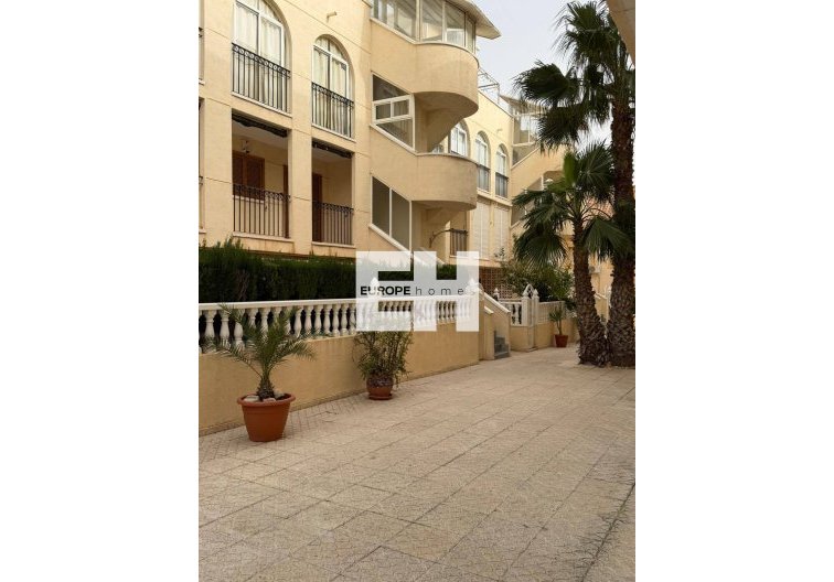 Wiederverkauf - Wohnung - Orihuela Costa - La Regia