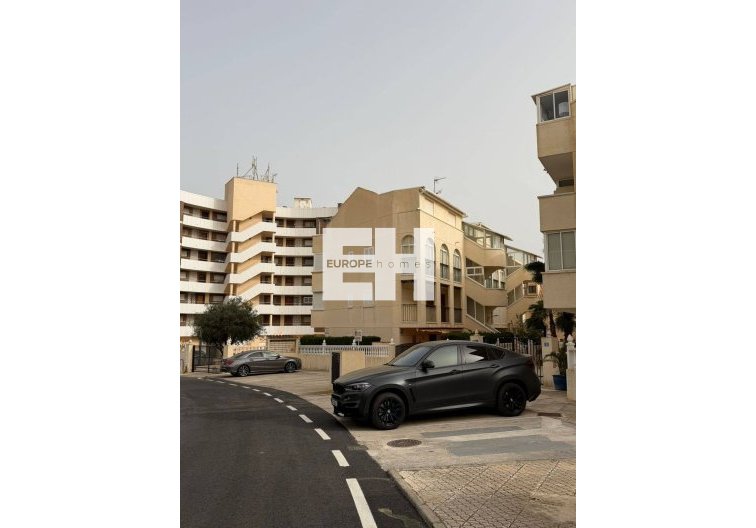 Wiederverkauf - Wohnung - Orihuela Costa - La Regia