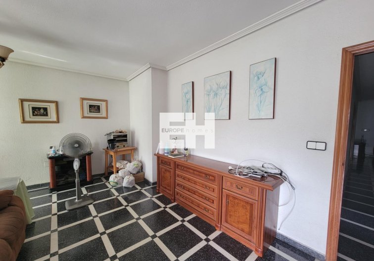 Segunda mano - Apartamento  - Torrevieja - Centro