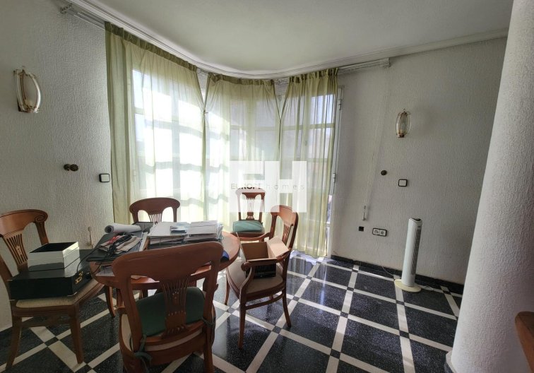 Segunda mano - Apartamento  - Torrevieja - Centro