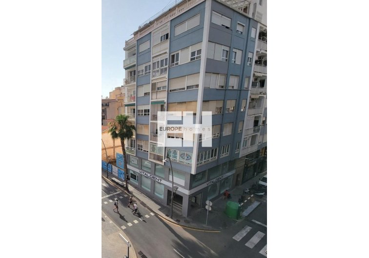Segunda mano - Apartamento  - Torrevieja - Centro