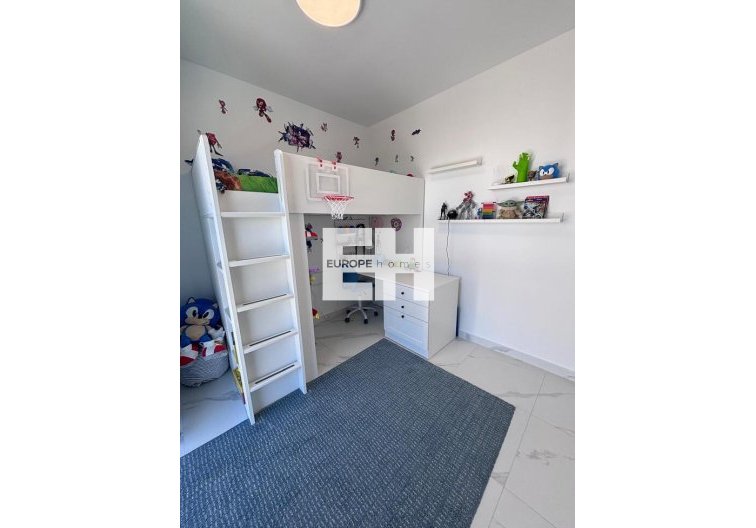 Resale - villa - Villamartin - Costa Blanca
