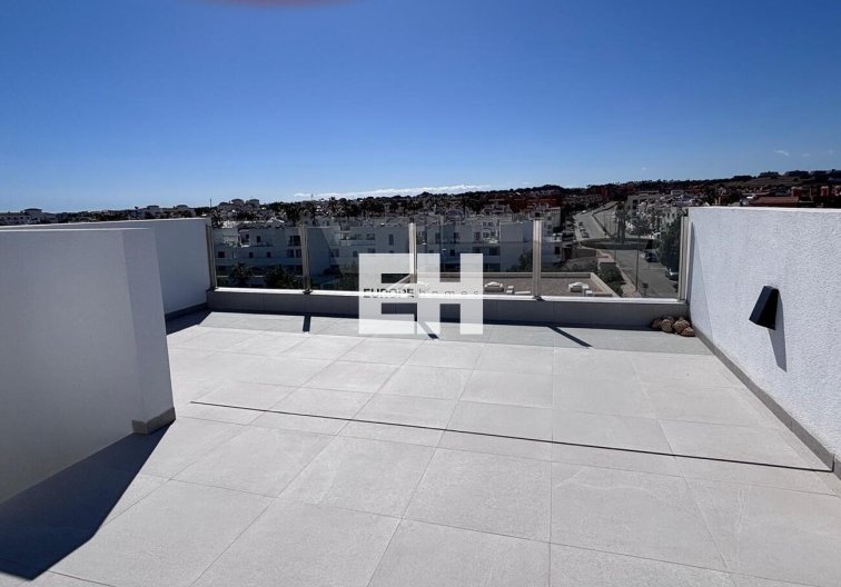 Resale - villa - Villamartin - Costa Blanca