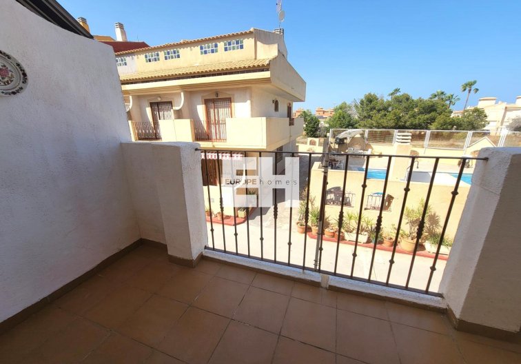 Resale - town house - Orihuela Costa - Playa Flamenca