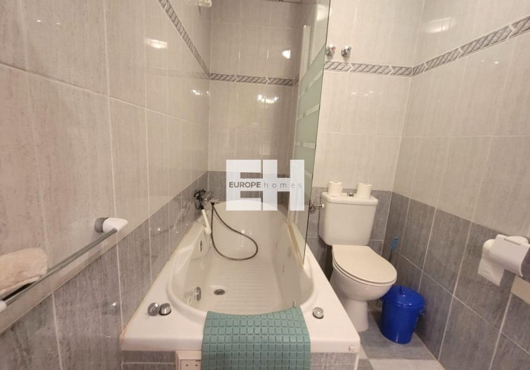 Resale - town house - Orihuela Costa - Playa Flamenca