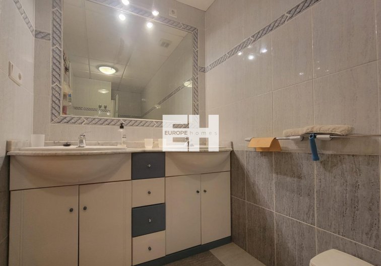 Resale - town house - Orihuela Costa - Playa Flamenca