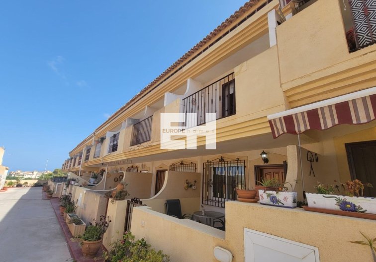 Resale - town house - Orihuela Costa - Playa Flamenca