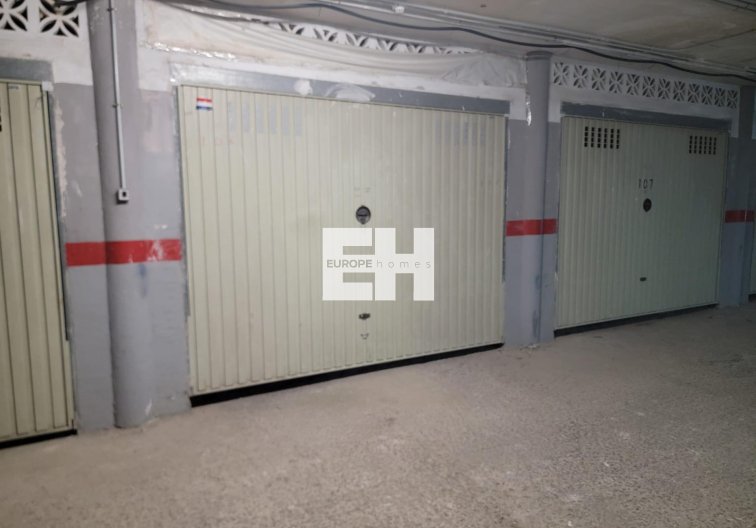 Resale - town house - Orihuela Costa - Playa Flamenca