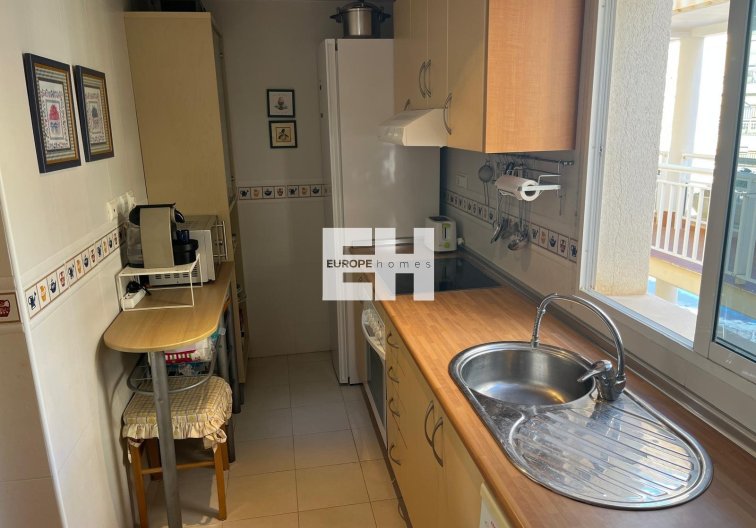 Resale - Apartment - Orihuela Costa - Campoamor