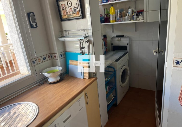 Resale - Apartment - Orihuela Costa - Campoamor