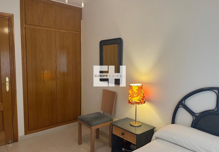 Resale - Apartment - Orihuela Costa - Campoamor