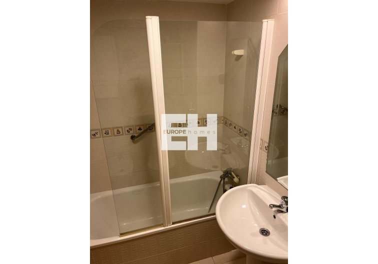 Resale - Apartment - Orihuela Costa - Campoamor